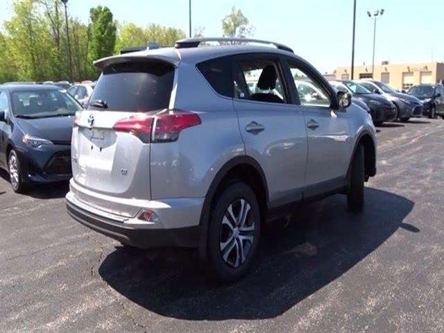 Toyota RAV4 2017 photo 22